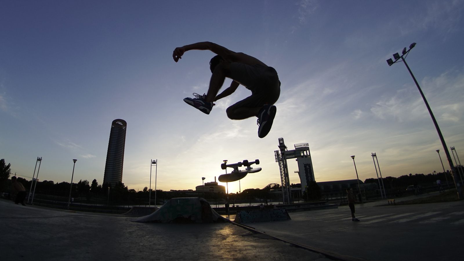 Agosto en Sevilla: el skatepark de Plaza de Armas