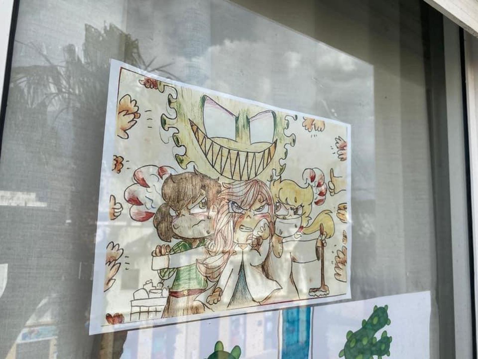 Coronavirus en Cádiz: Las imágenes de los dibujos que se han colocado en los hospitales Puerta del Mar y de Puerto Real