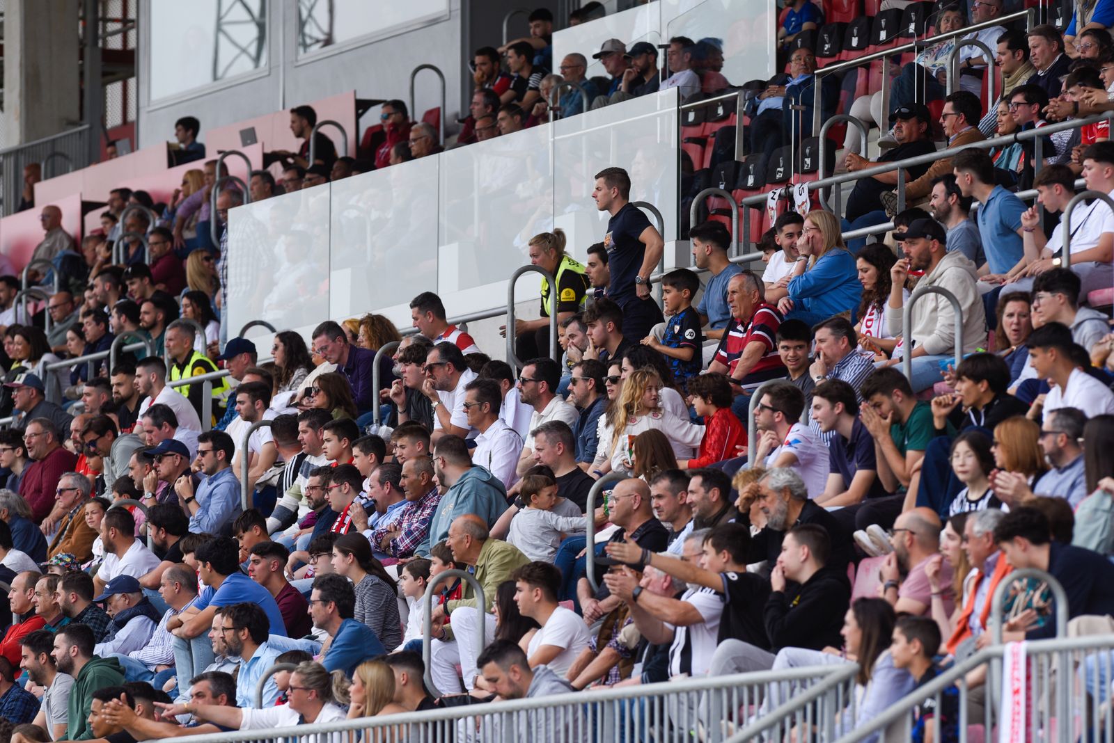 Partido del Sevilla Atlético con la Real Balompédica Linense
