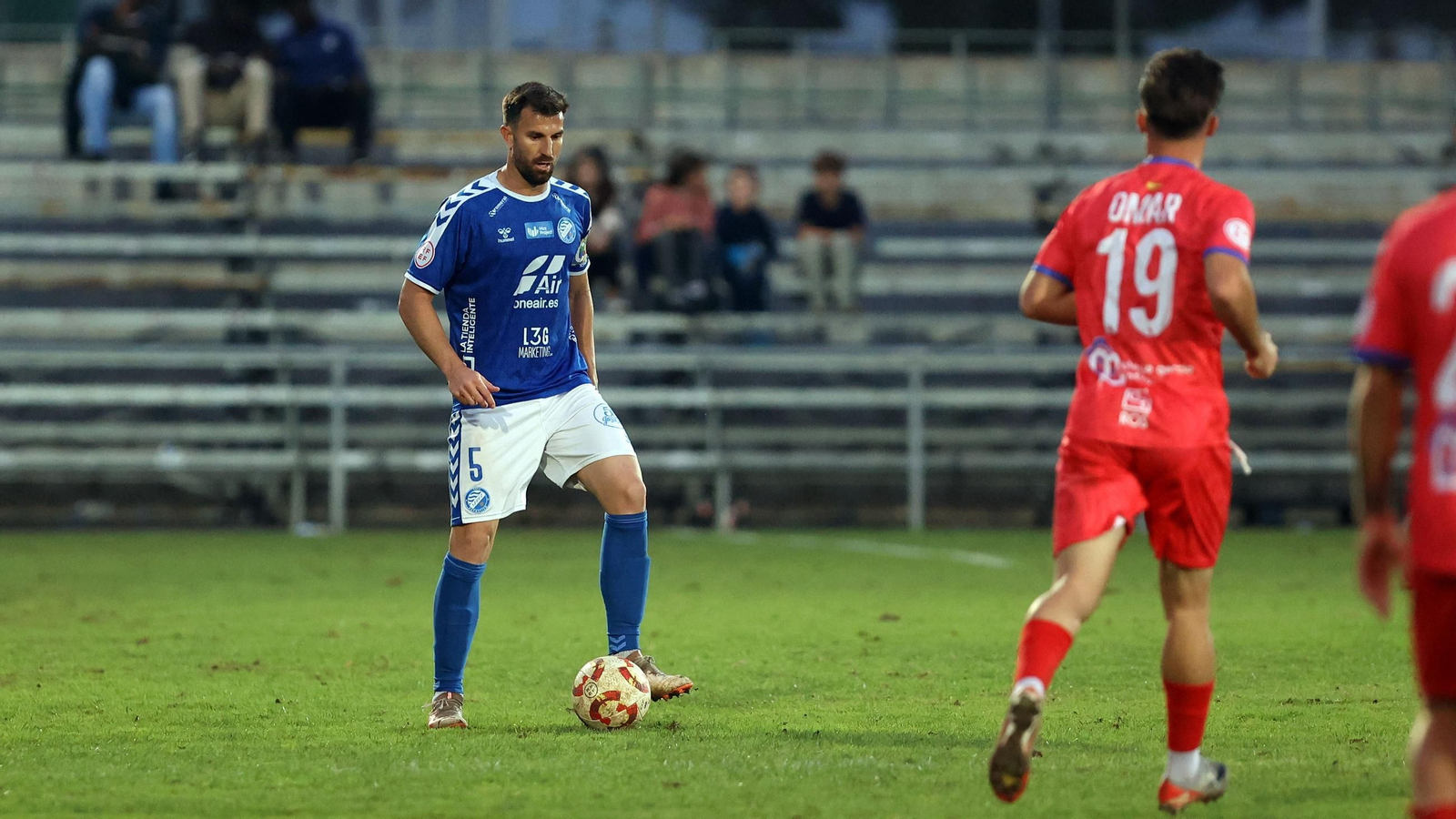 Imágenes del Xerez DFC contra la Deportiva Minerva en el Pedro Garrido de Jerez