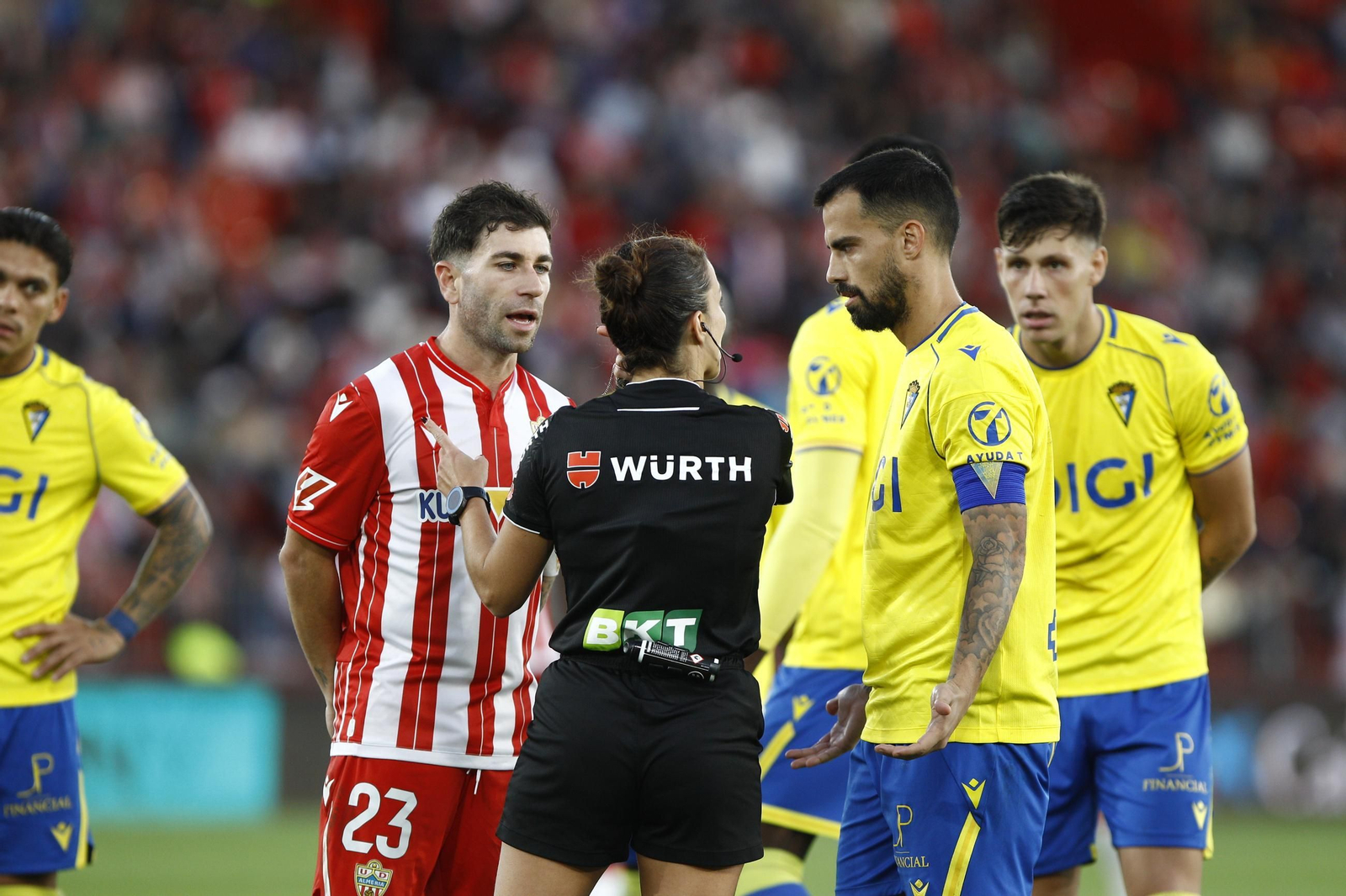 El partido U.D. Almería-Cádiz C.F. en imágenes