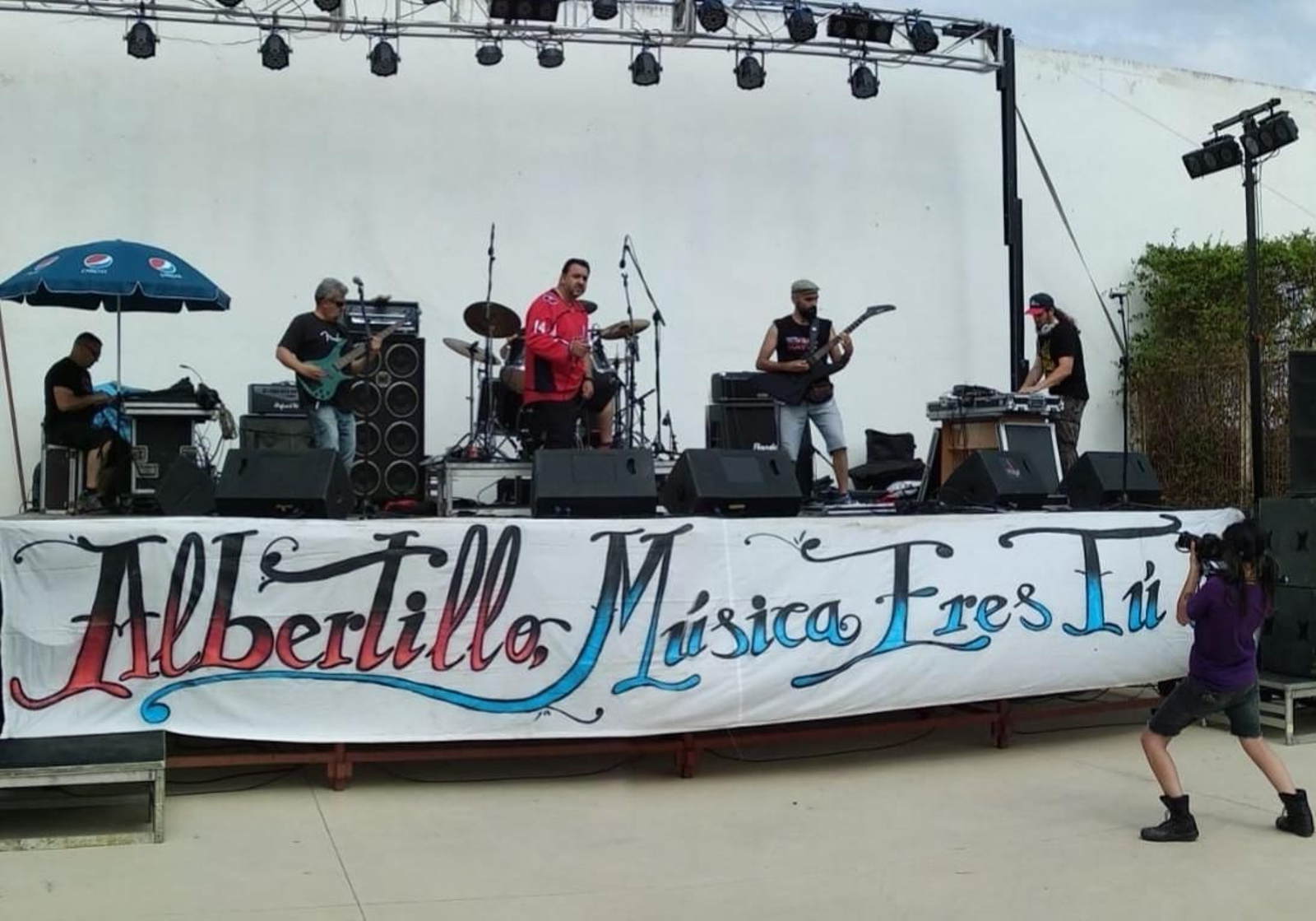 El heavy retumba en el Festival Alberto Rock en El Alquián