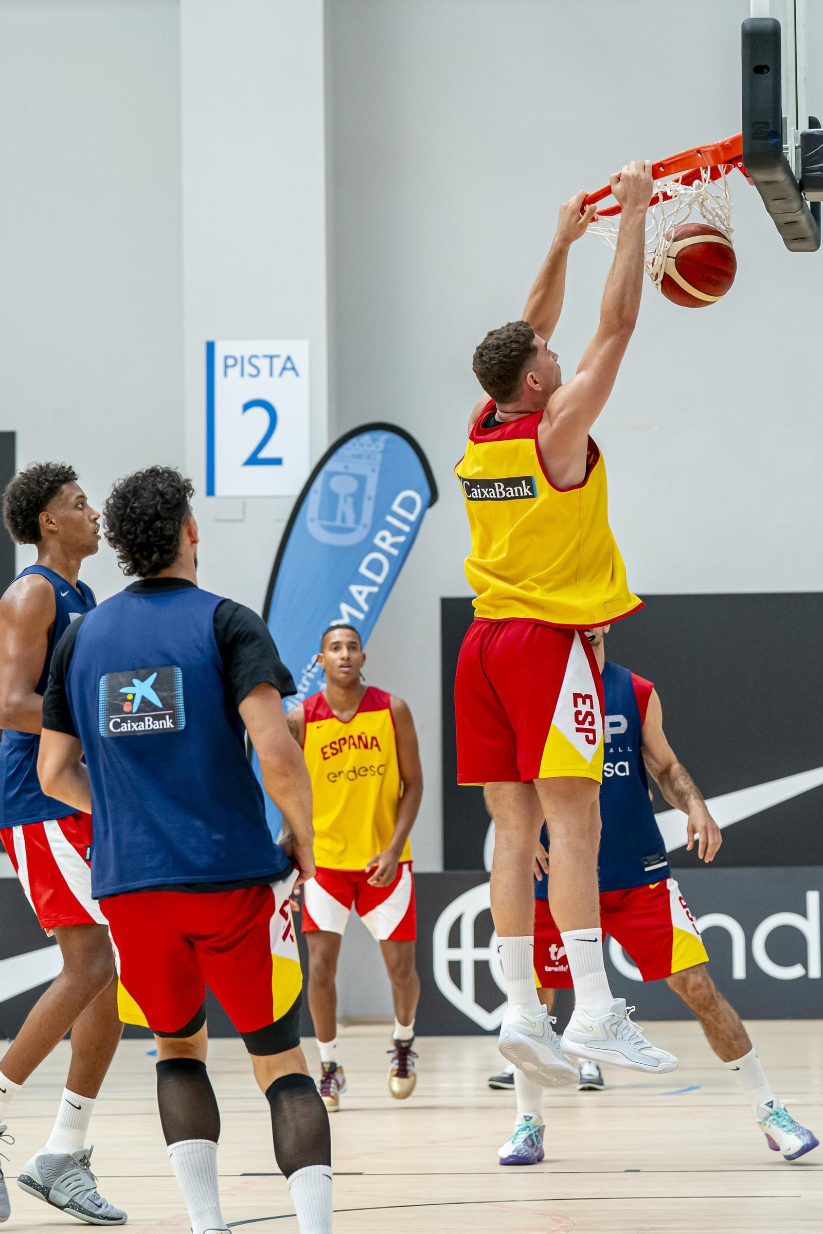 España acaba su trabajo en Madrid antes de venir a Málaga