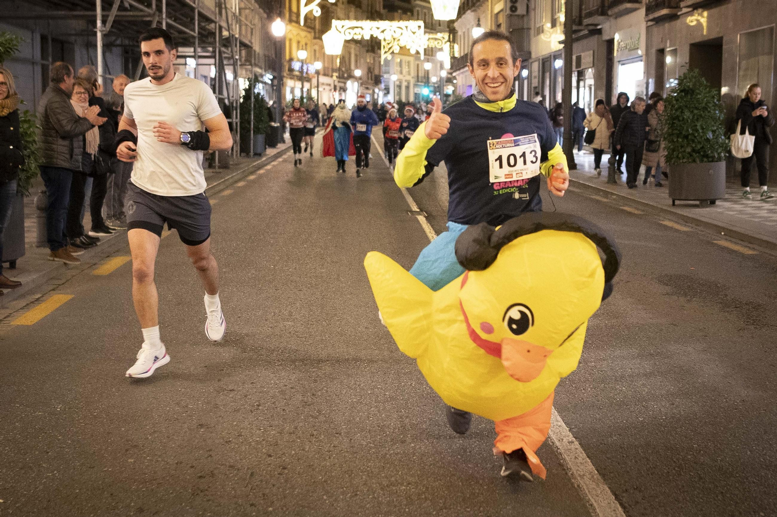 Las mejores imágenes de la 32º Carrera Nocturna de Disfraces de Granada