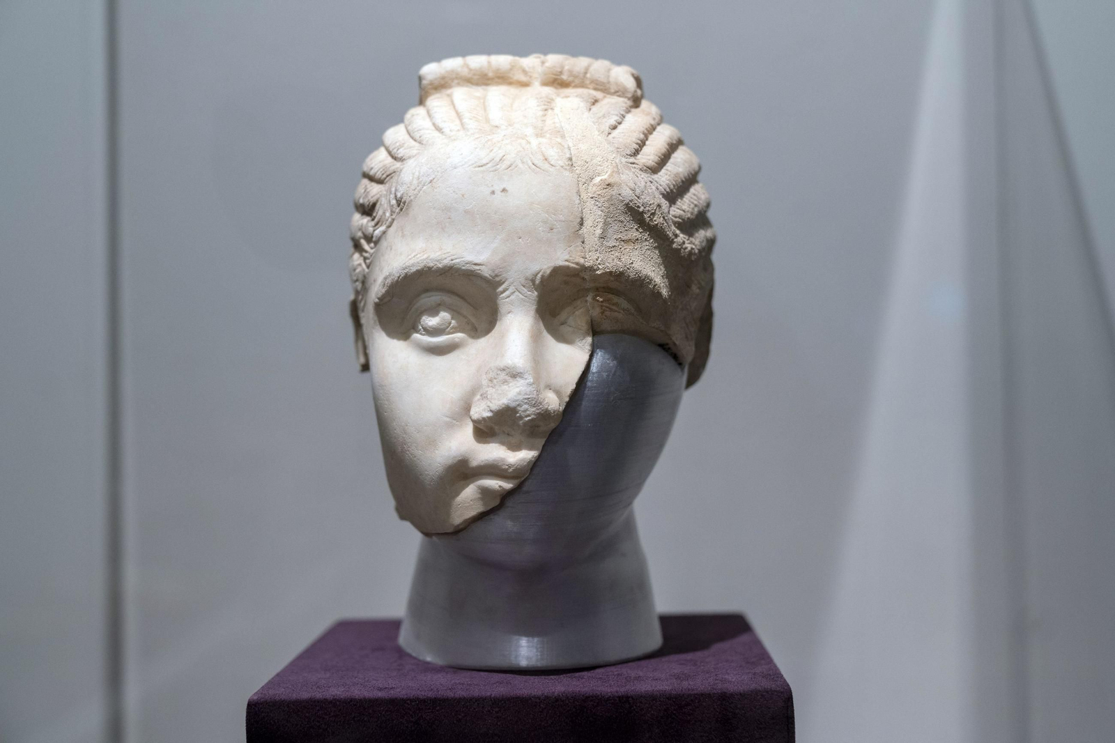 Las imágenes de la inauguración de la exposición sobre Medina Azahara en Nueva York