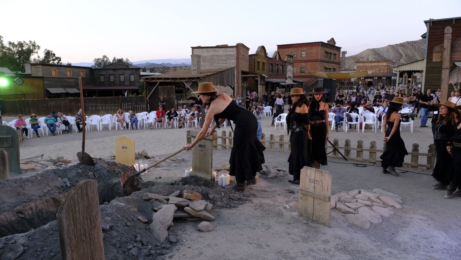 Imágenes de la inauguración del Almería Western Film Festival, en Tabernas