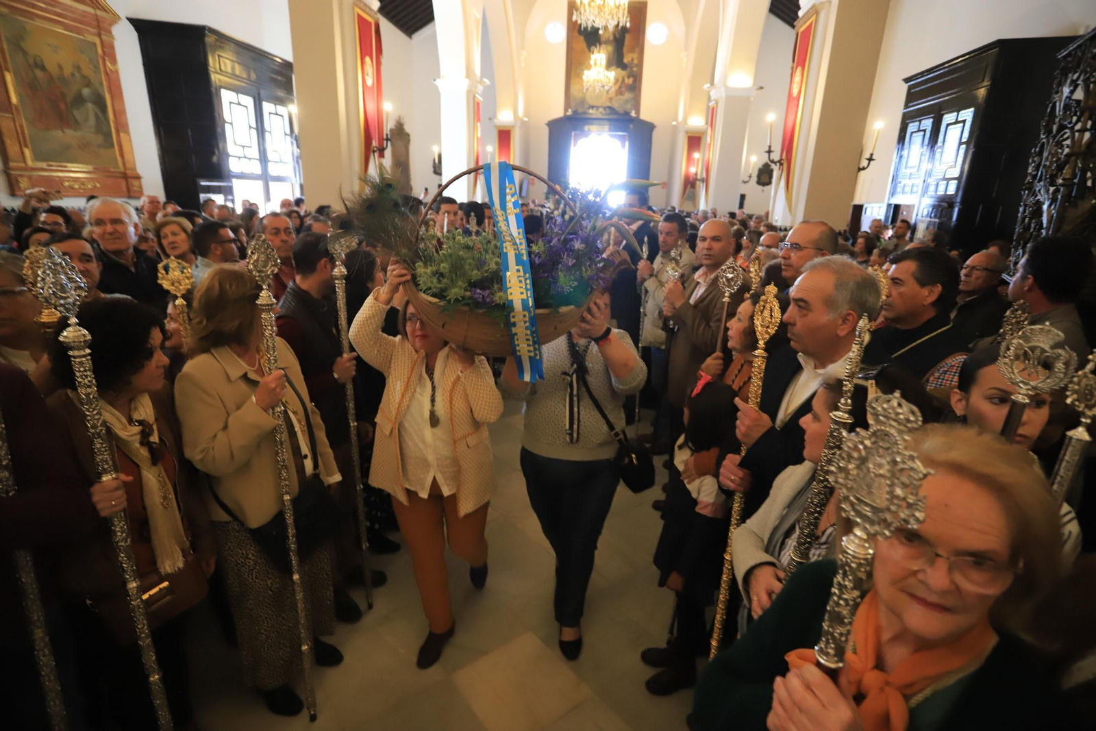 Imágenes de la llegada de la peregrinación de Emigrantes a Almonte acompañando a la Hermandad de San Juan del Puerto