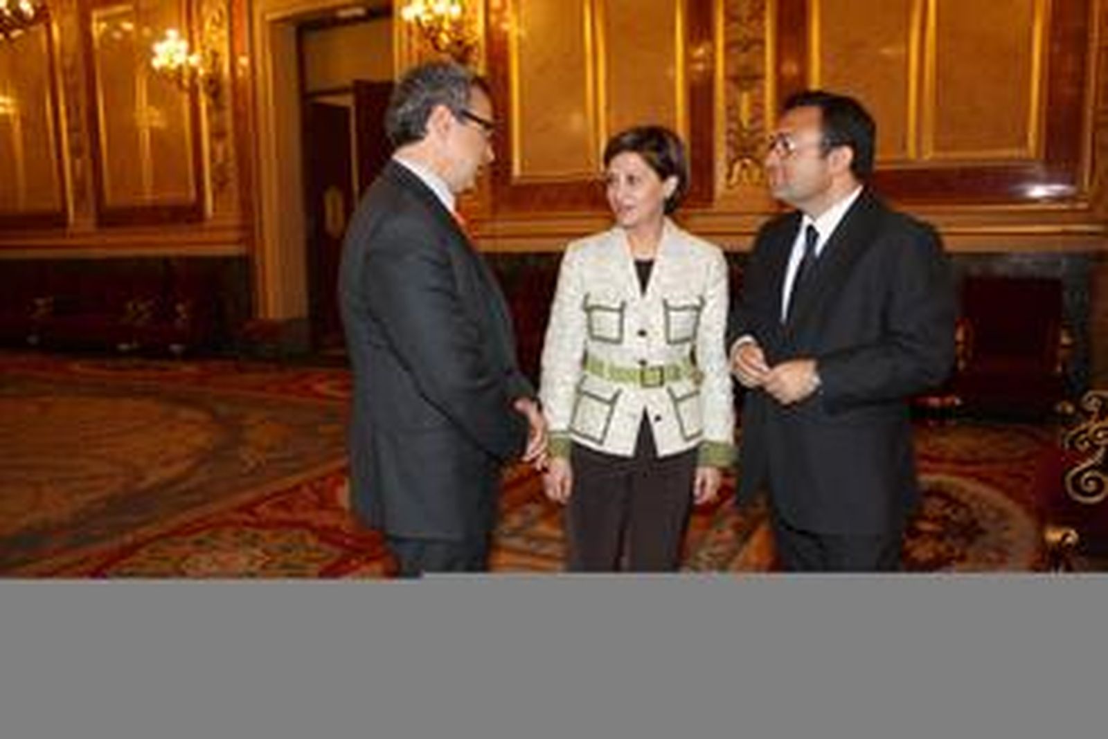 EL PSOE malagueño pide en una reunión a la ministra Espinosa que acelere al máximo el proyecto de los Baños del Carmen