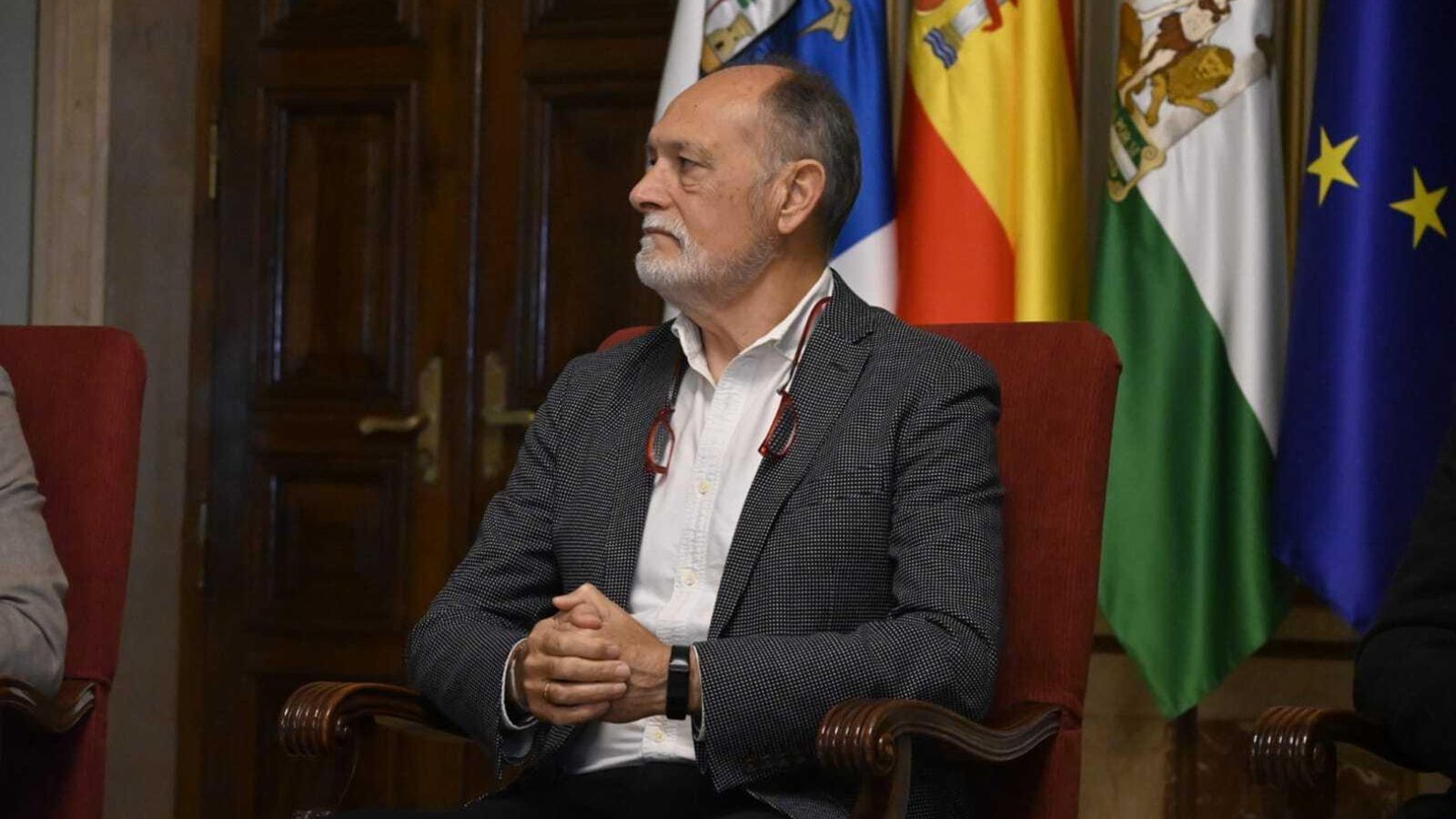 José Luis Menéndez José Luis Menéndez