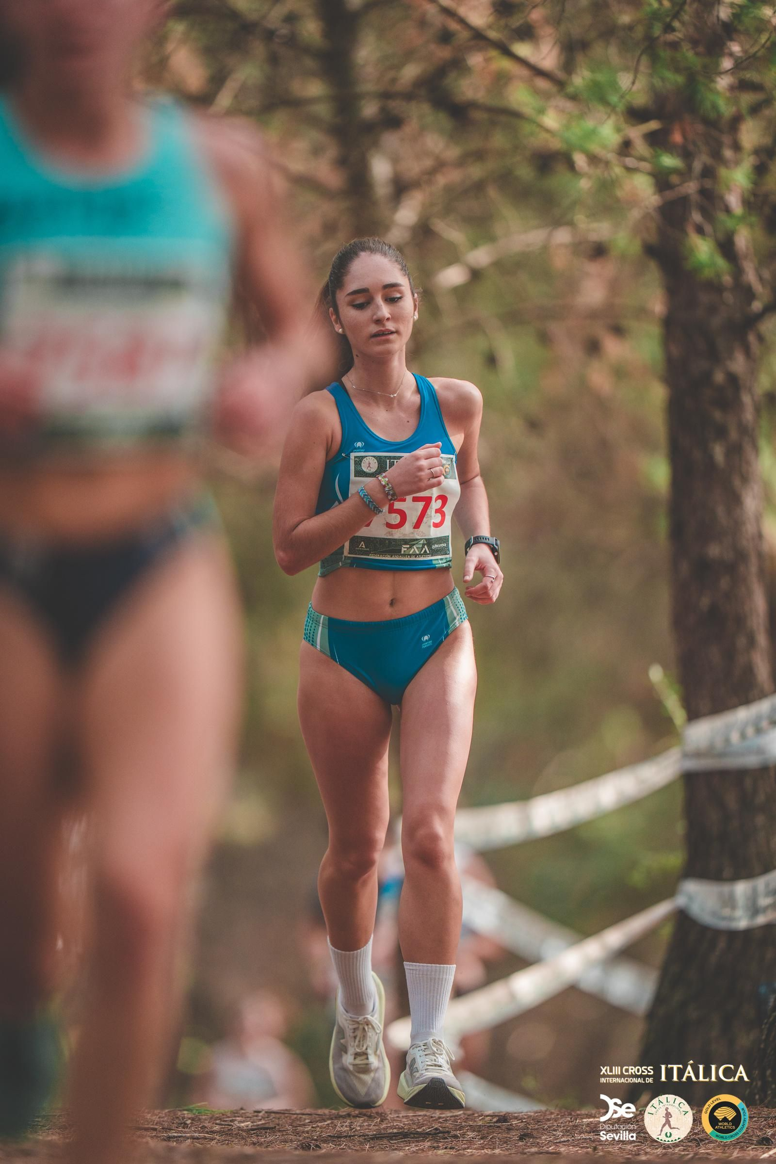 Búscate en las fotos del Cross de Itálica 2025 | 4