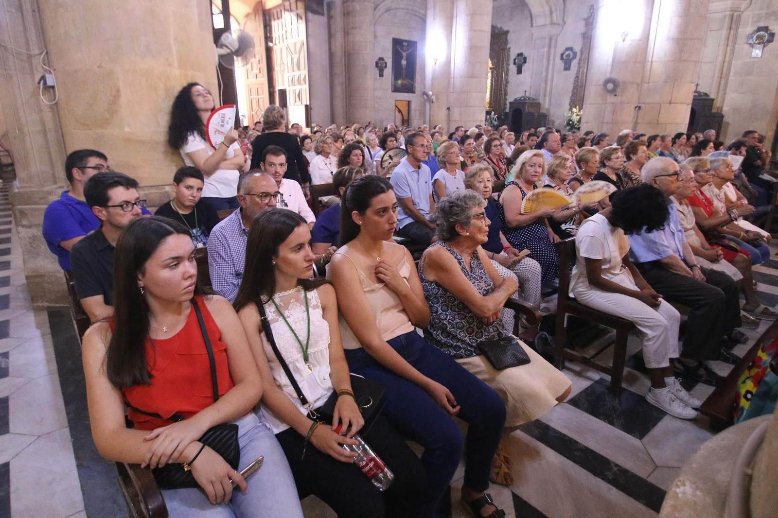 Fotogalería de la retirada de la Virgen del Mar para su restauración