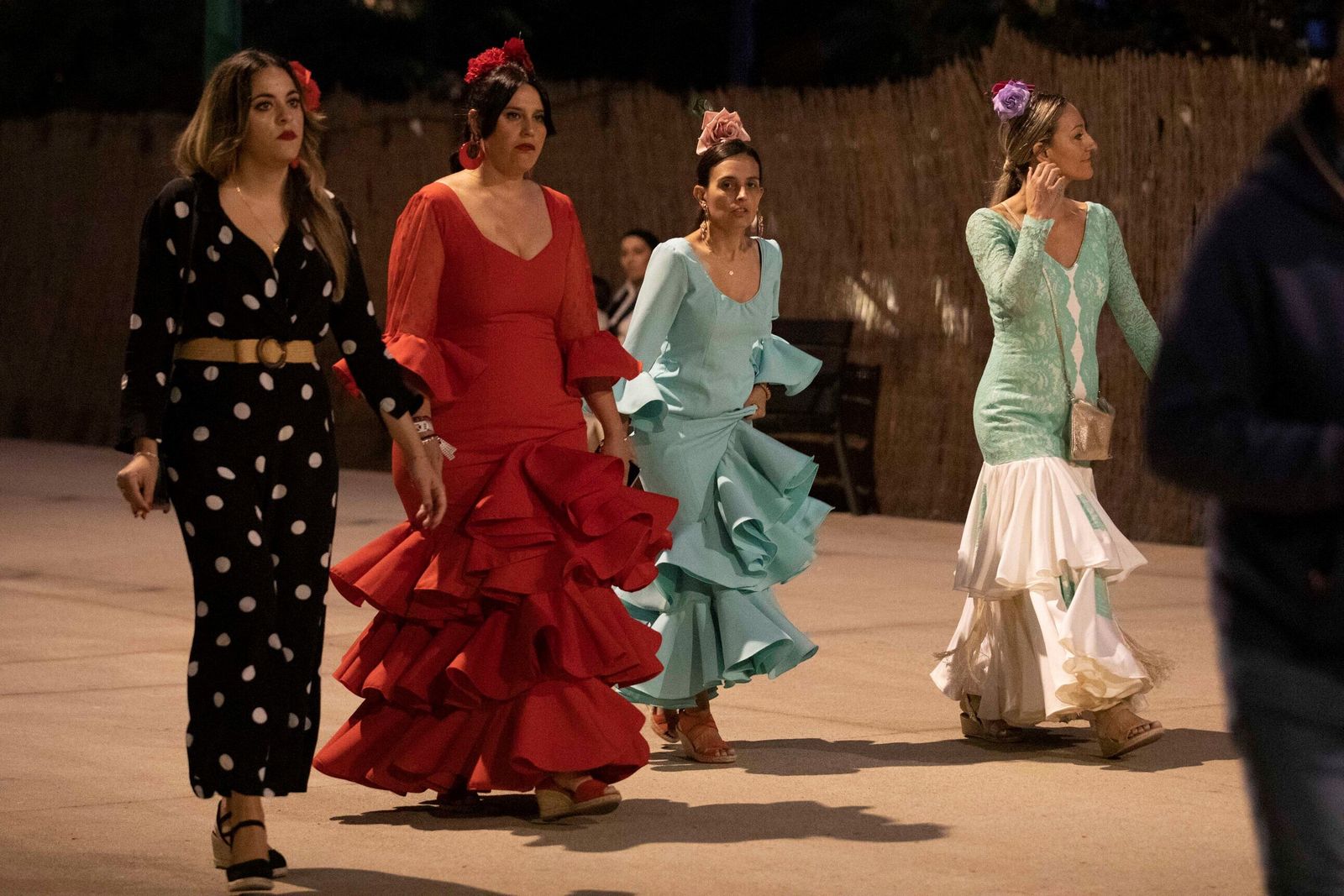 Granada vive un domingo de Corpus marcado por el buen tiempo.