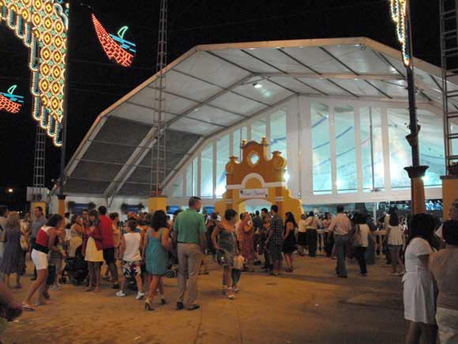 Finaliza la feria de La Isla con una gran afluencia de público durante el fin de semana

Foto: Rioja-Nuria Reina