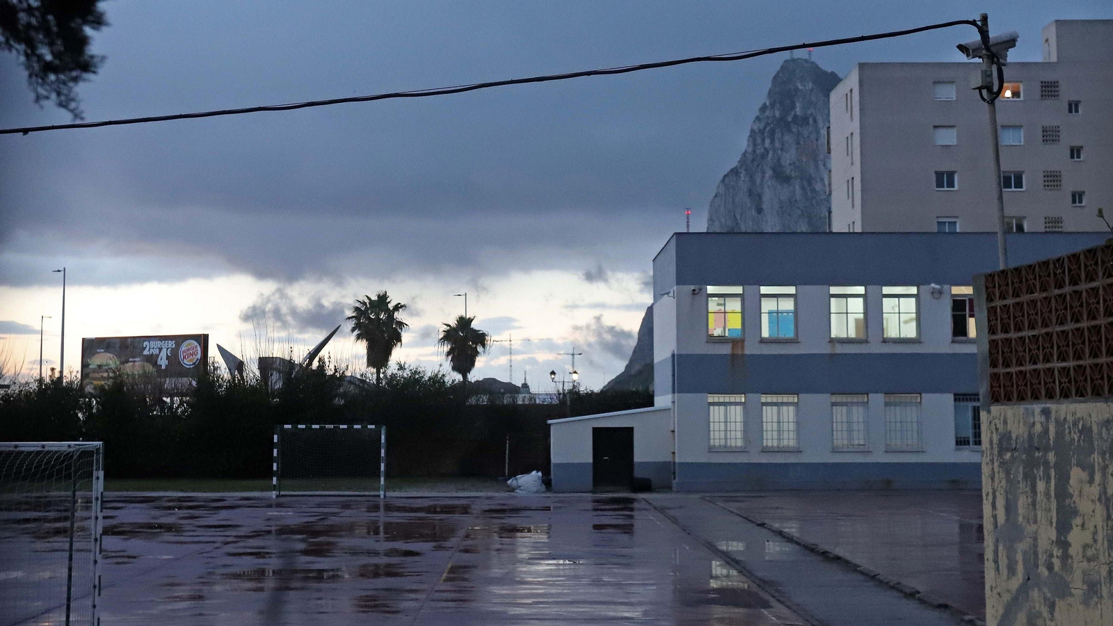 Continua la baja asistencia a los centros educativos de La Línea