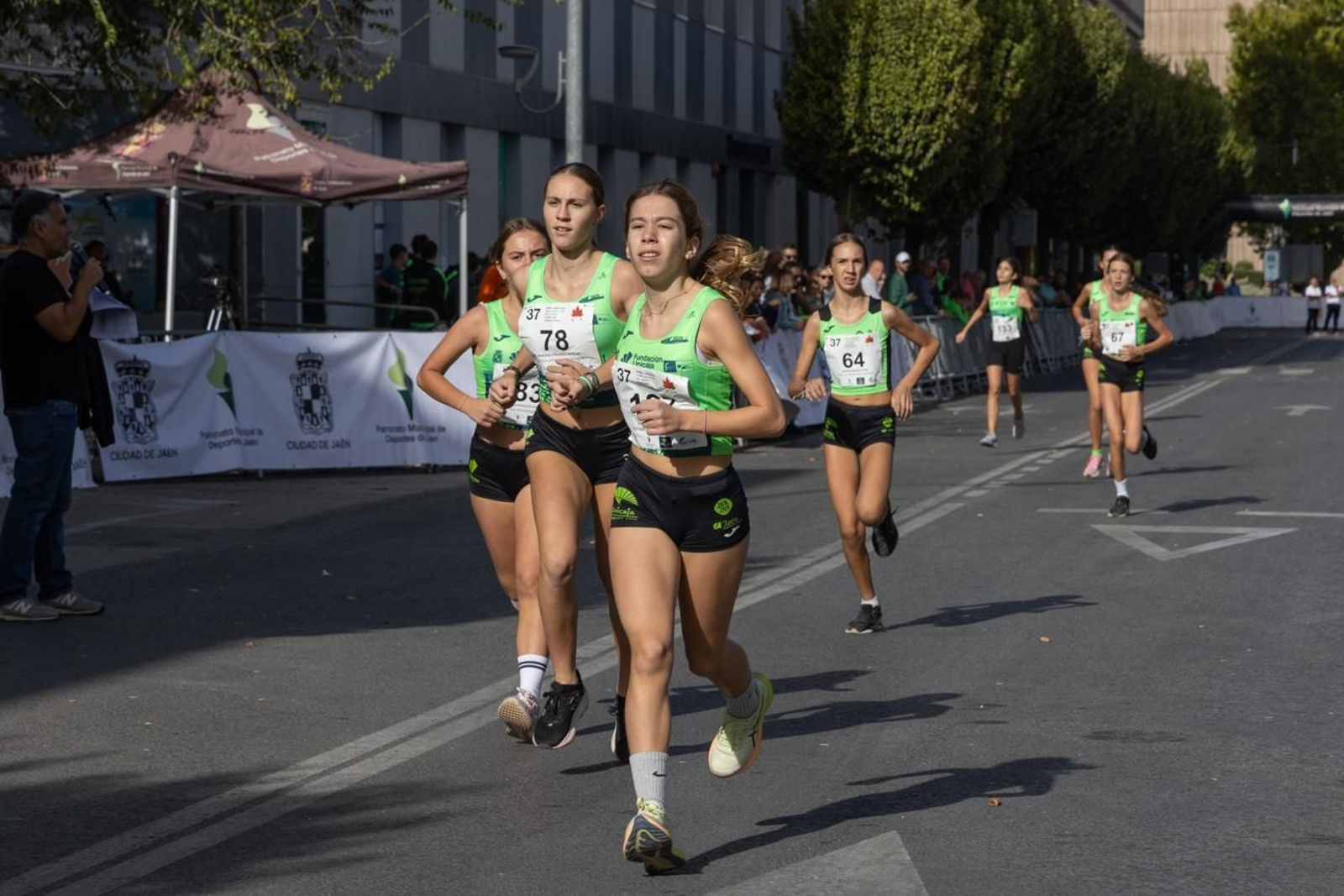 Ignacio Fontes y Marta Serrano reinan en la XXXVII Milla Urbana Internacional de Otoño 'Manuel Pancorbo'