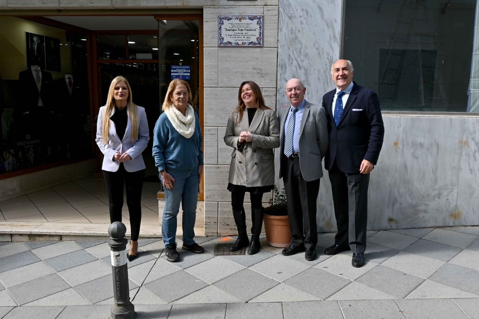 La placa de la boutique Pepe Valencia.