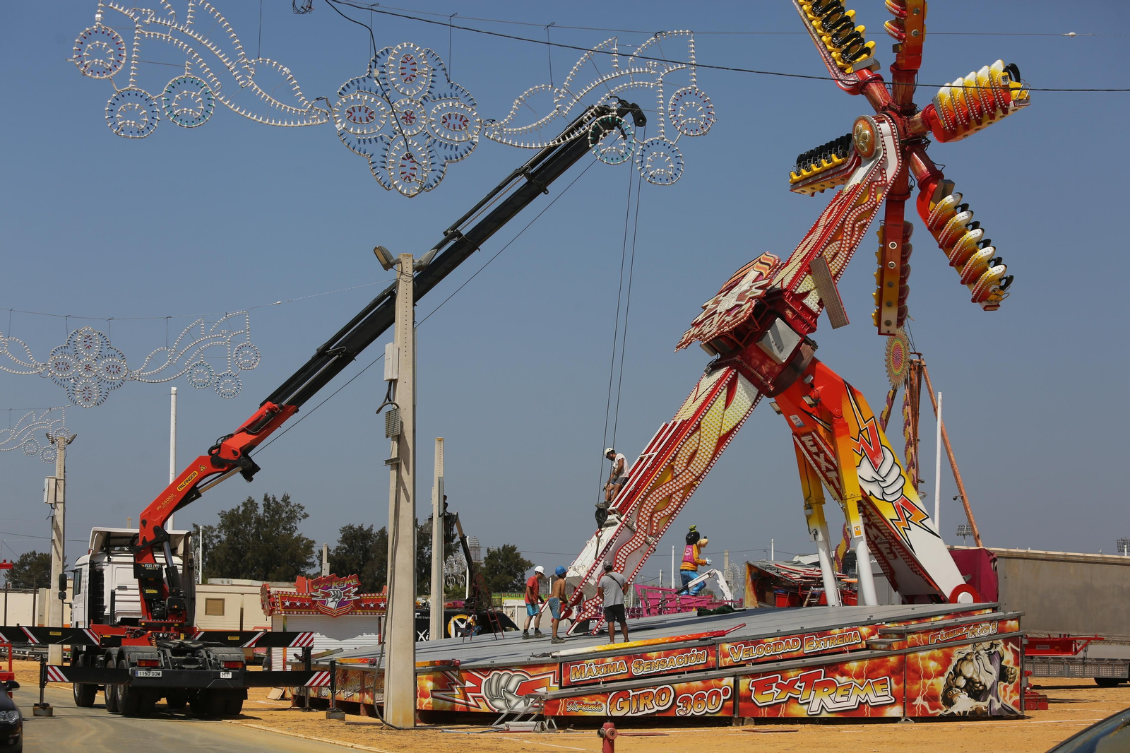 Montaje del recinto Colombino 2019 en imágenes