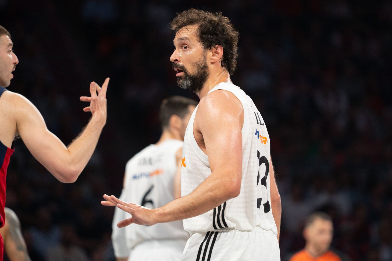 El Madrid tumba al Baskonia y espera a Unicaja o Barcelona en semifinales