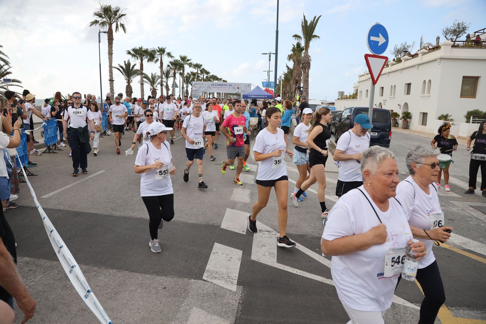 Las fotos de la 3ª carrera solidaria Memorial Vicente Granados en Málaga