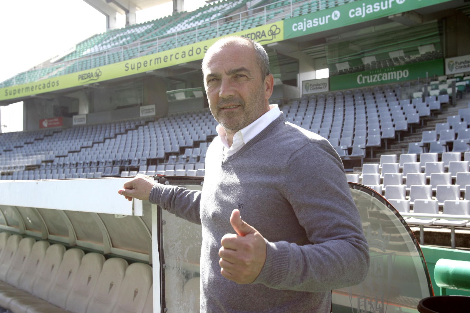 El exbalono Juan Sabas, entrenador del Córdoba
