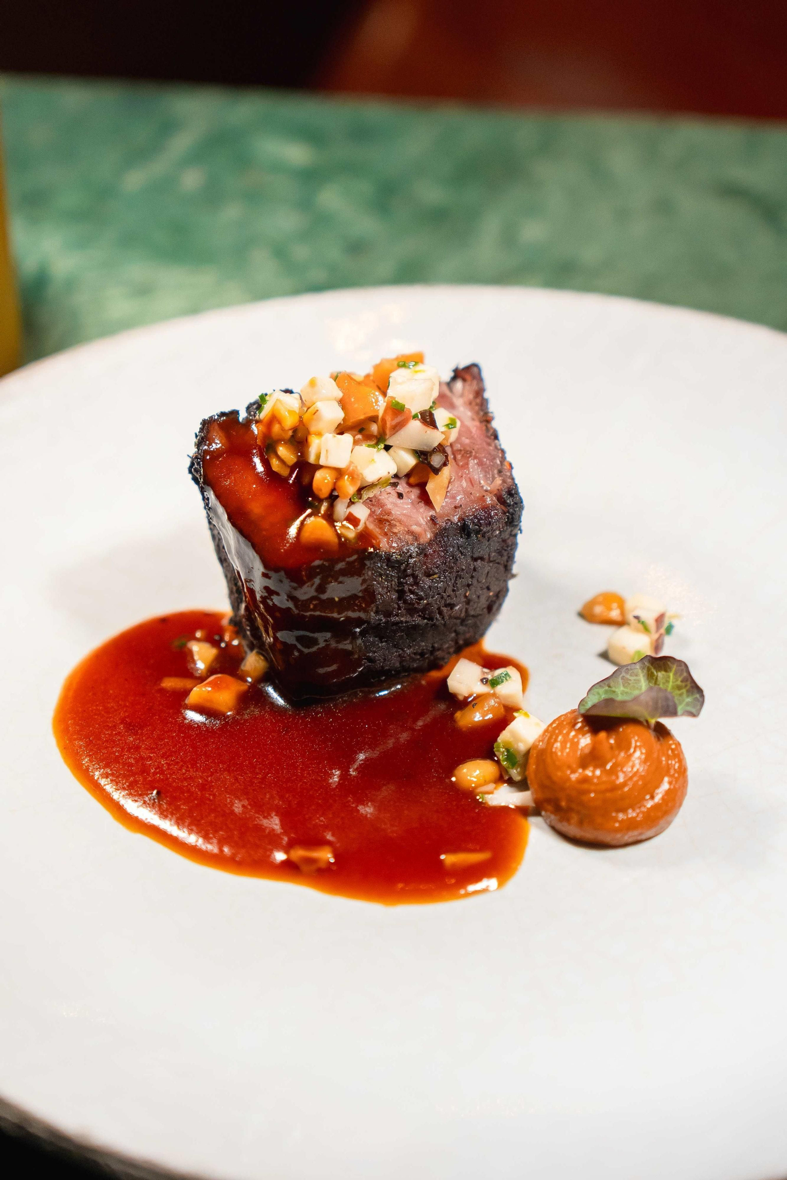 Presa marinada en café y cacao, de Diego del Río