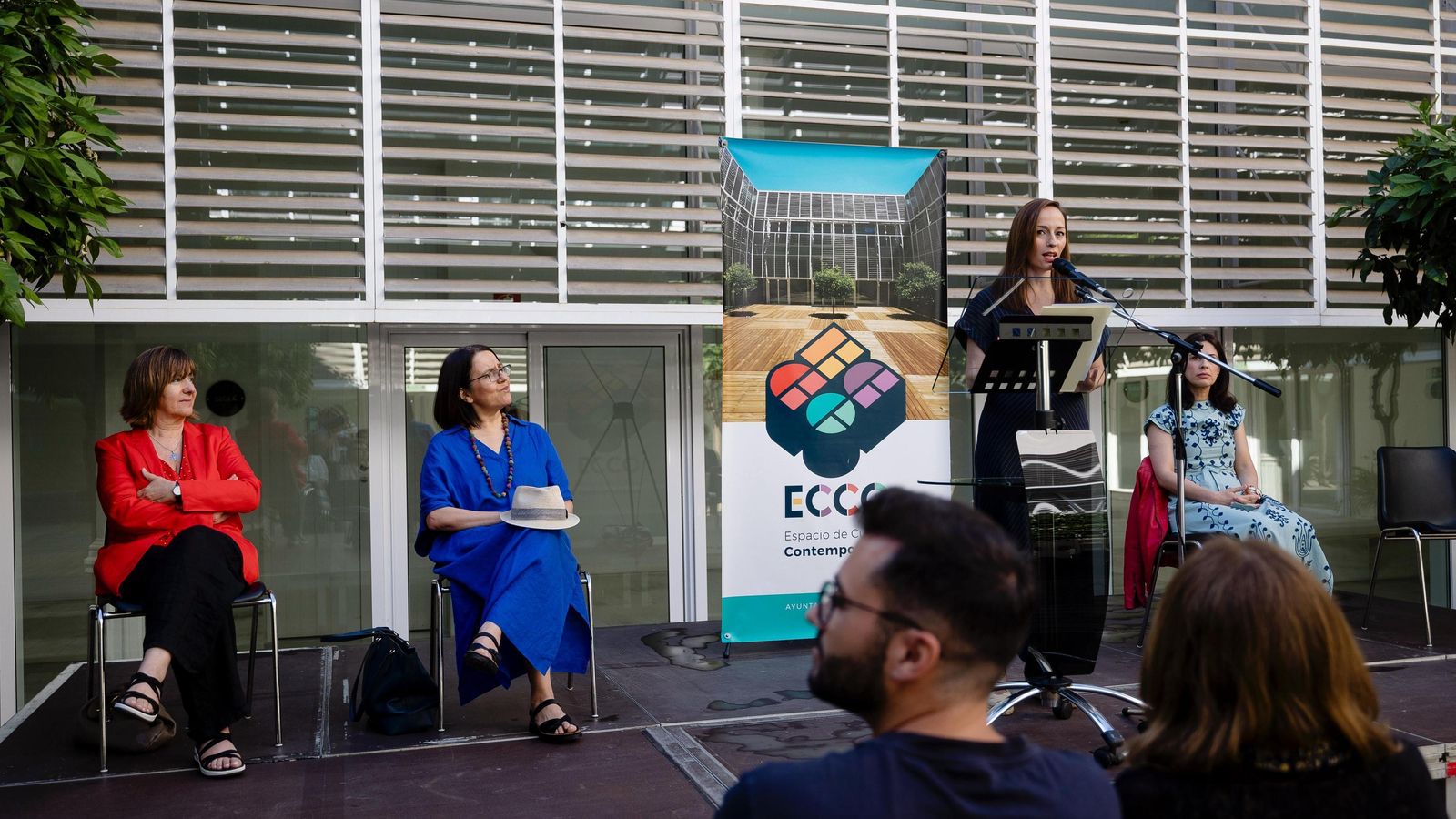 La concejala Virginia Martín inaugura las jornadas en el patio del ECCO. La concejala Virginia Martín inaugura las jornadas en el patio del ECCO.