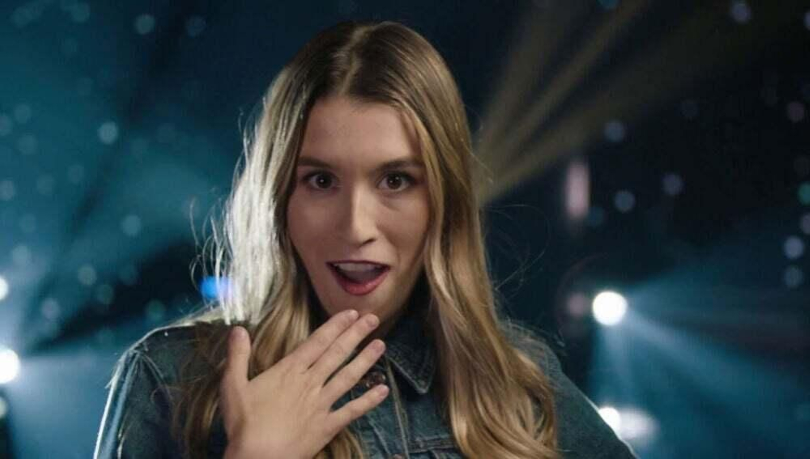 va Soriano. La cómica, conductora del matinal de Europa FM, tendrá que aprender aquí de Loles León ¿será otra Silvia Abril?