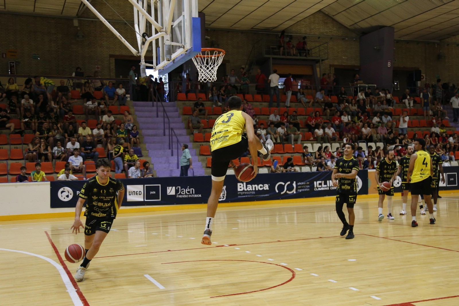 Buen inicio de competición en su primer año para el Jaén Paraíso Interior FS en balonces