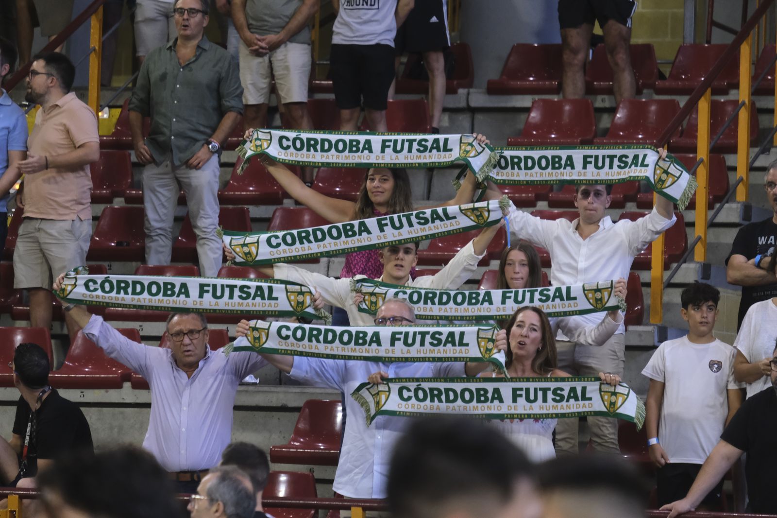 La victoria del Córdoba Futsal ante el Viña Albali Valdepeñas, en imágenes