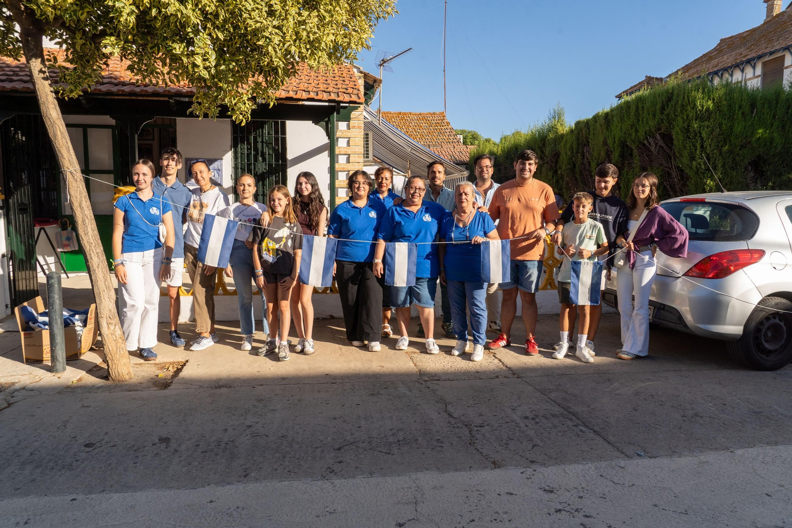 Imágenes de los talleres de la Hermandad de la Victoria de las decoraciones para La Magna Mariana