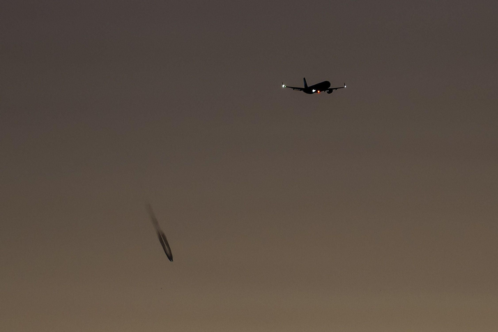 Espectáculo visual: El paso del cometa del siglo a lo largo y ancho del mundo