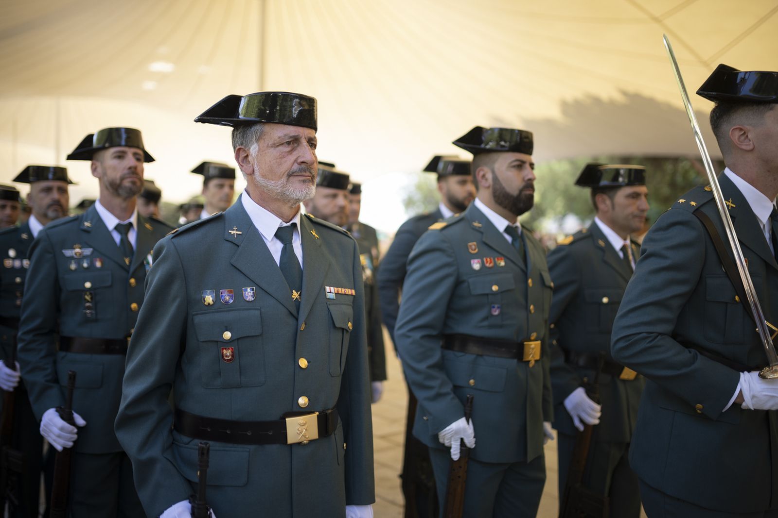 Imágenes de los actos de celebración de la festividad de la patrona de la Guardia Civil, la Virgen del Pilar.