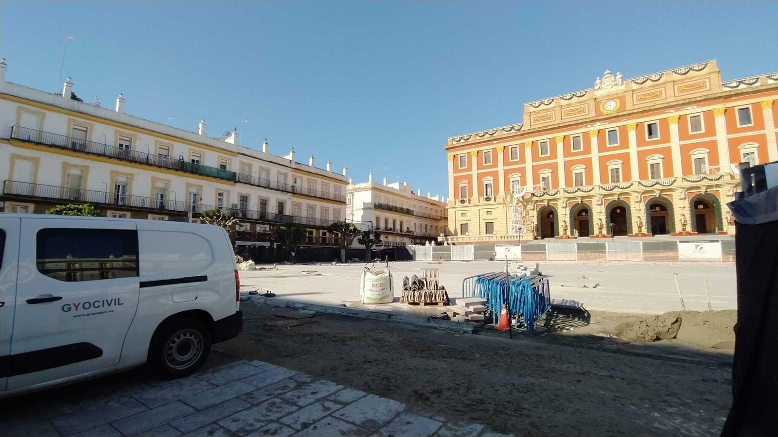 Obras de la plaza del Rey. Obras de la plaza del Rey.