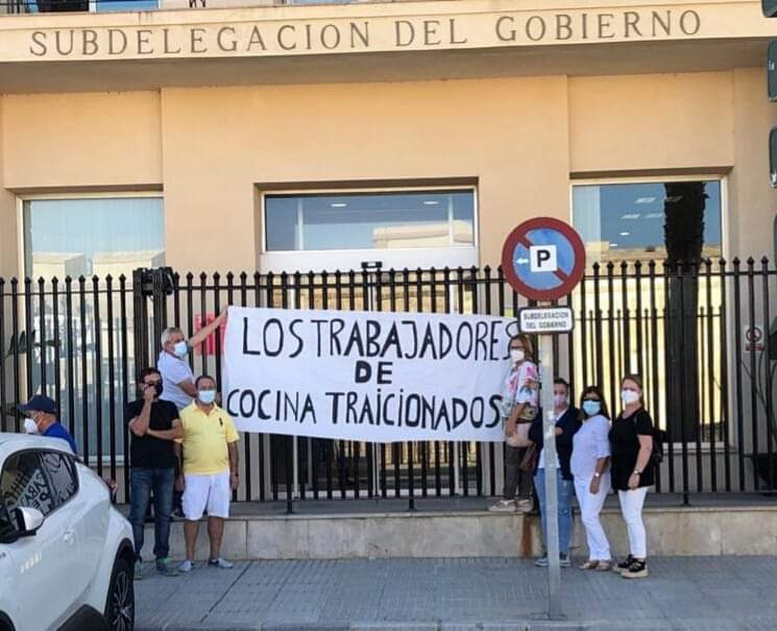Protesta de los trabajadores del Acuartelamiento de Camposoto en la Subdelegación del Gobierno hace meses.