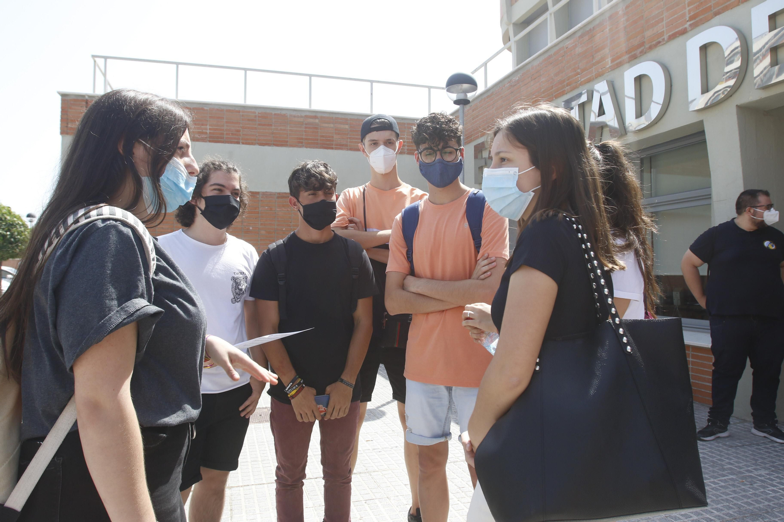 Las fotografías del inicio de la Selectividad del coronavirus en Córdoba Las fotografías del inicio de la Selectividad del coronavirus en Córdoba