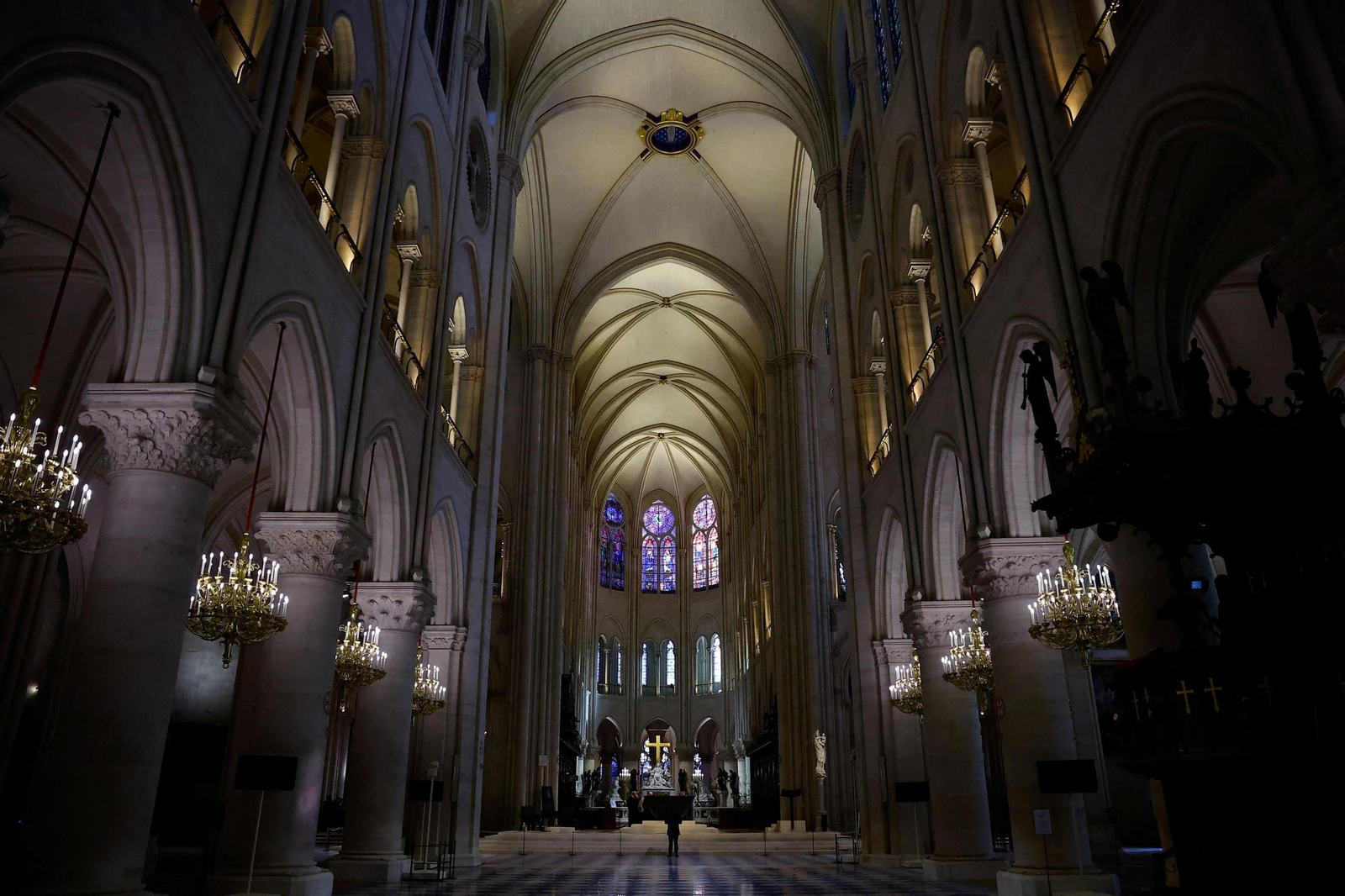 Así es el nuevo interior de Notre Dame tras la restauración Así es el nuevo interior de Notre Dame tras la restauración