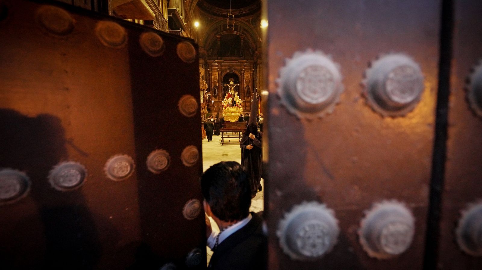 Las hermandades de La lanzada y Mayor Dolor en imágenes