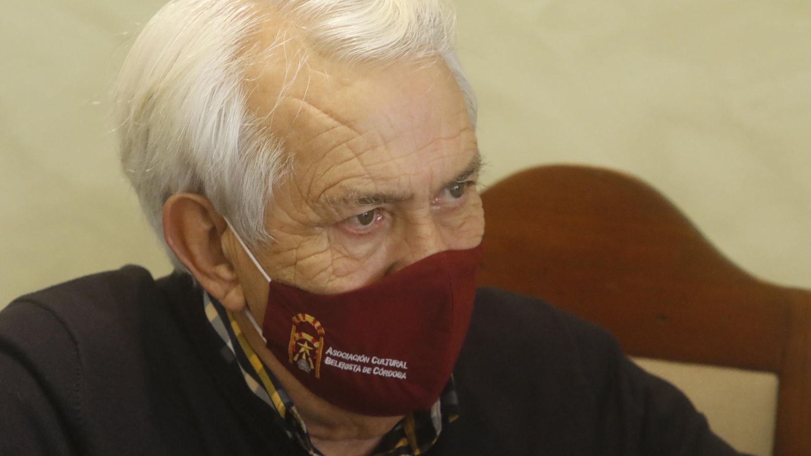 Rafael Ramos contesta las preguntas de el Día.