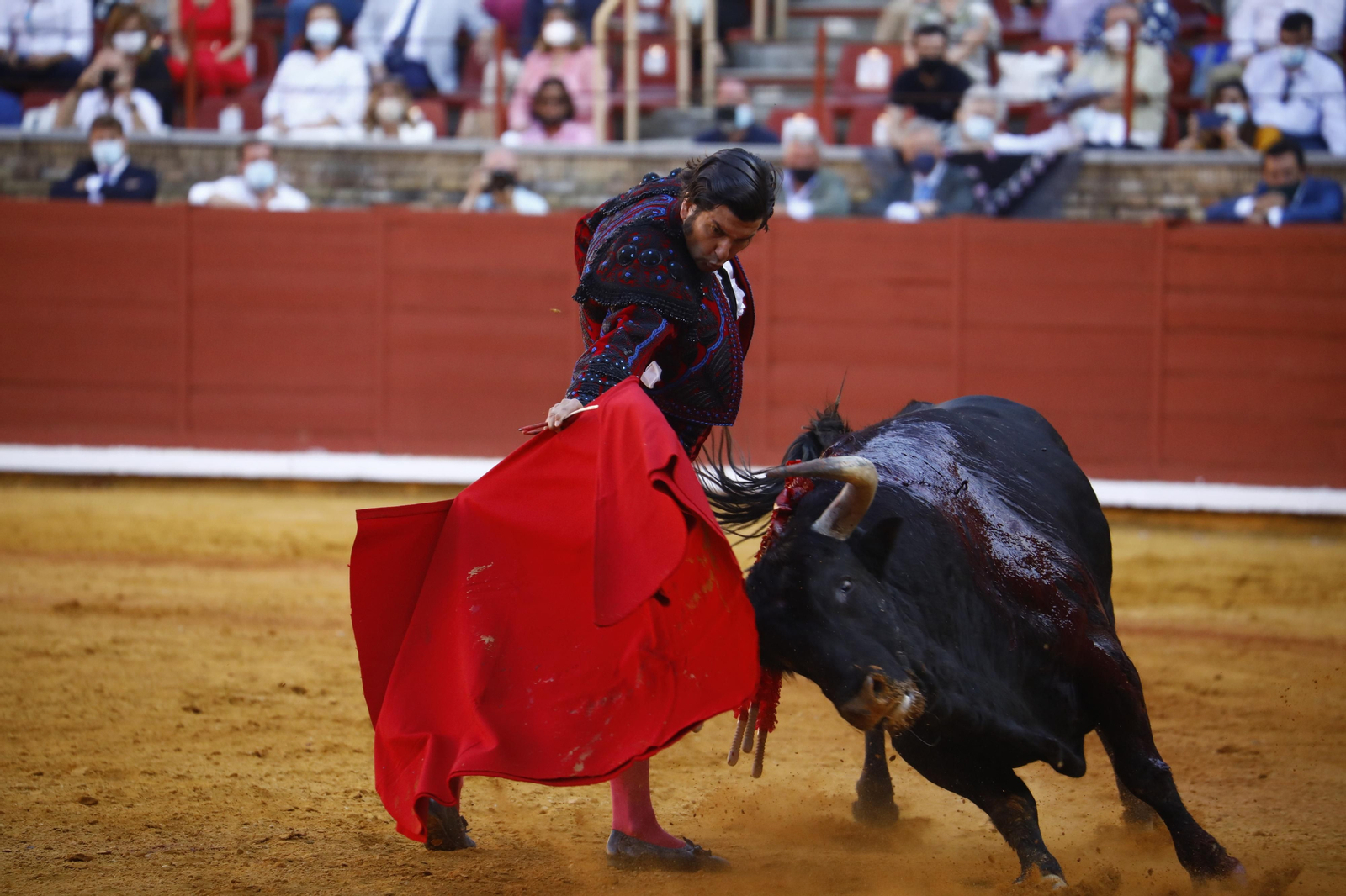 El mano a mano de Finito y Morante en la Feria Taurina de Córdoba, en imágenes