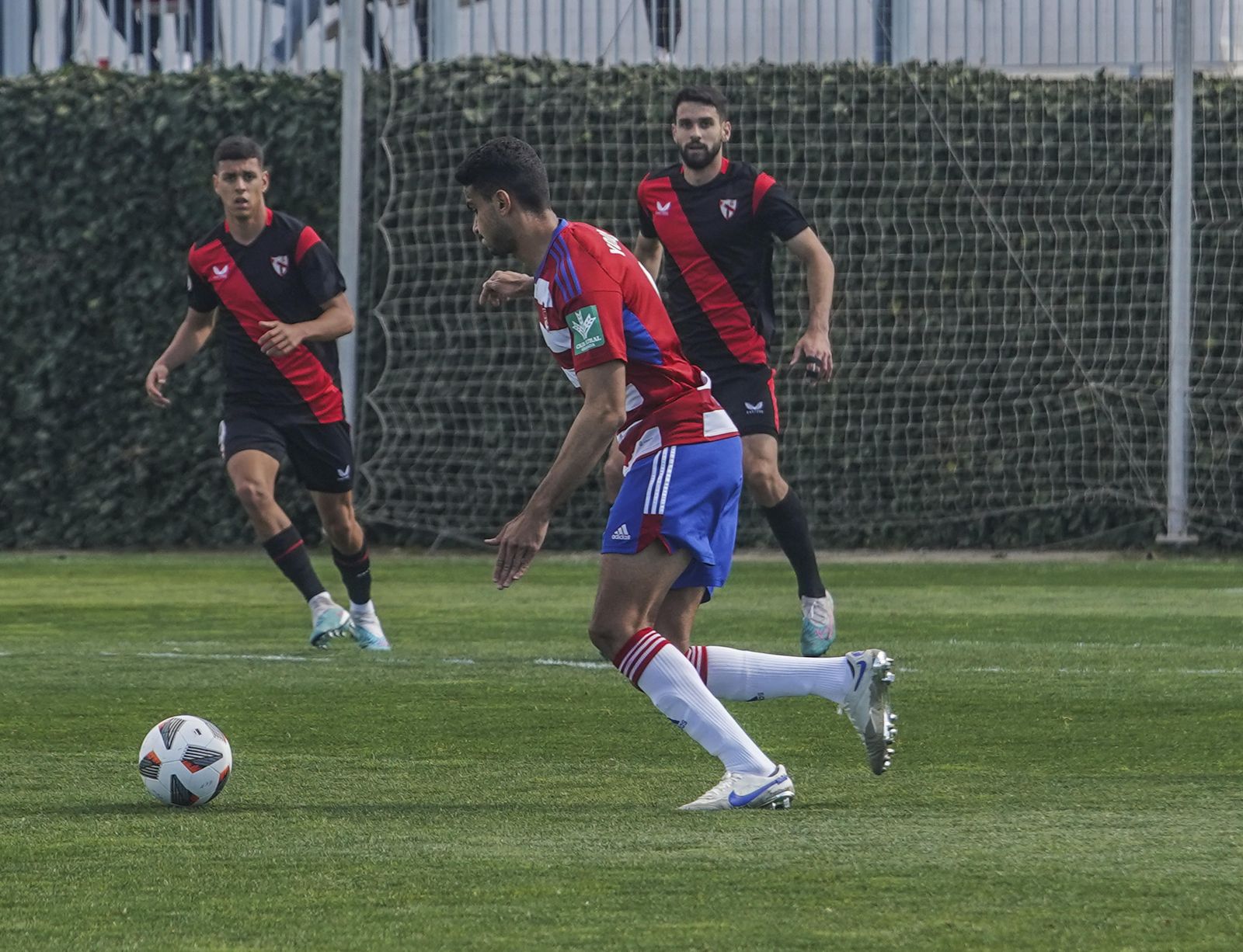 El Recreativo Granada-Sevilla Atlético, en imágenes