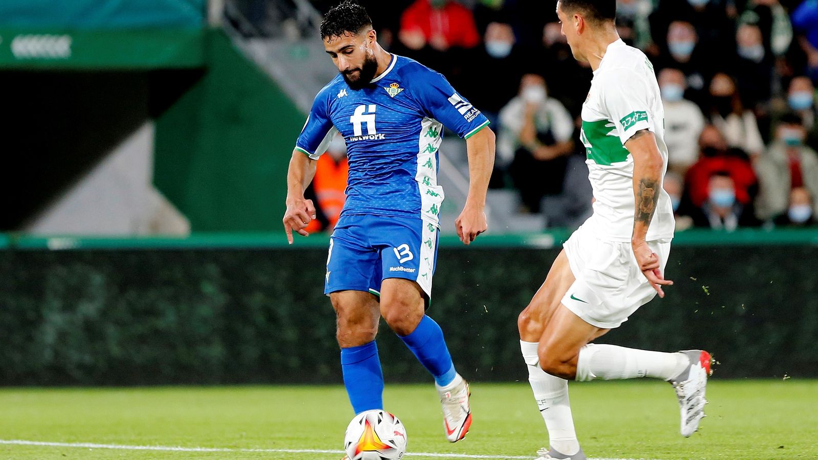 Fekir golpea de forma extraña con pie izquierdo pero igualmente efectivo para el 0-3.