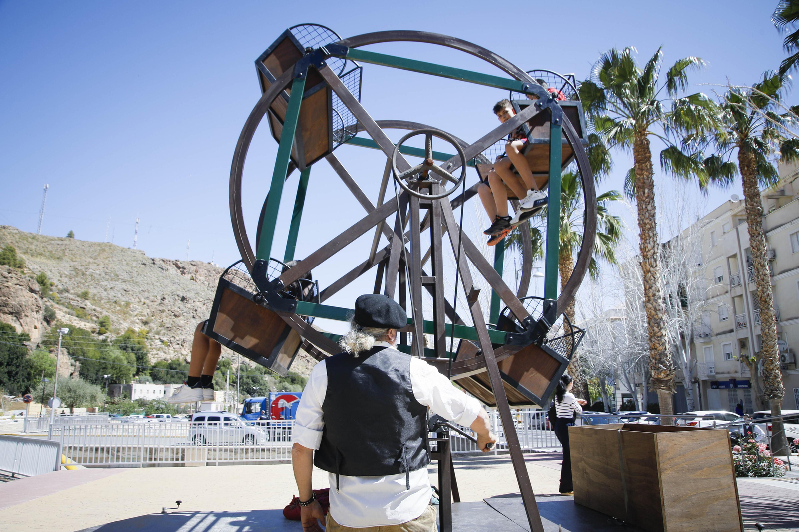 Imágenes de "Canteros y Caciques en la lucha por el Mármol" de Macael