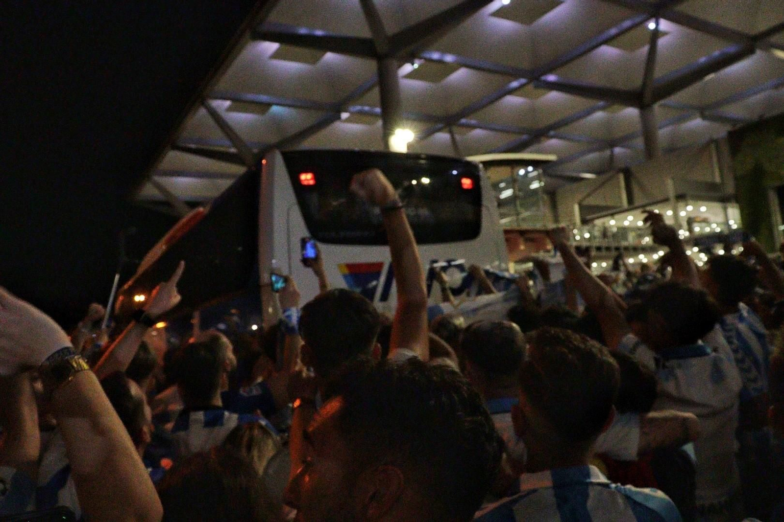 La madrugada interminable con la que Málaga celebró el ascenso