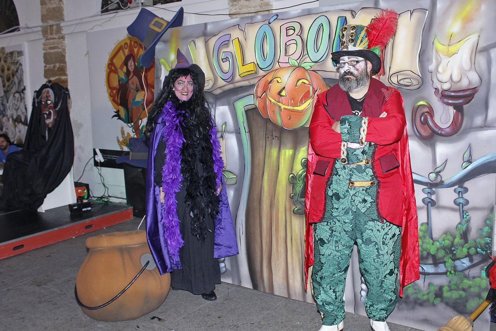 Las imágenes de la fiesta de los Tosantos en el Mercado Central