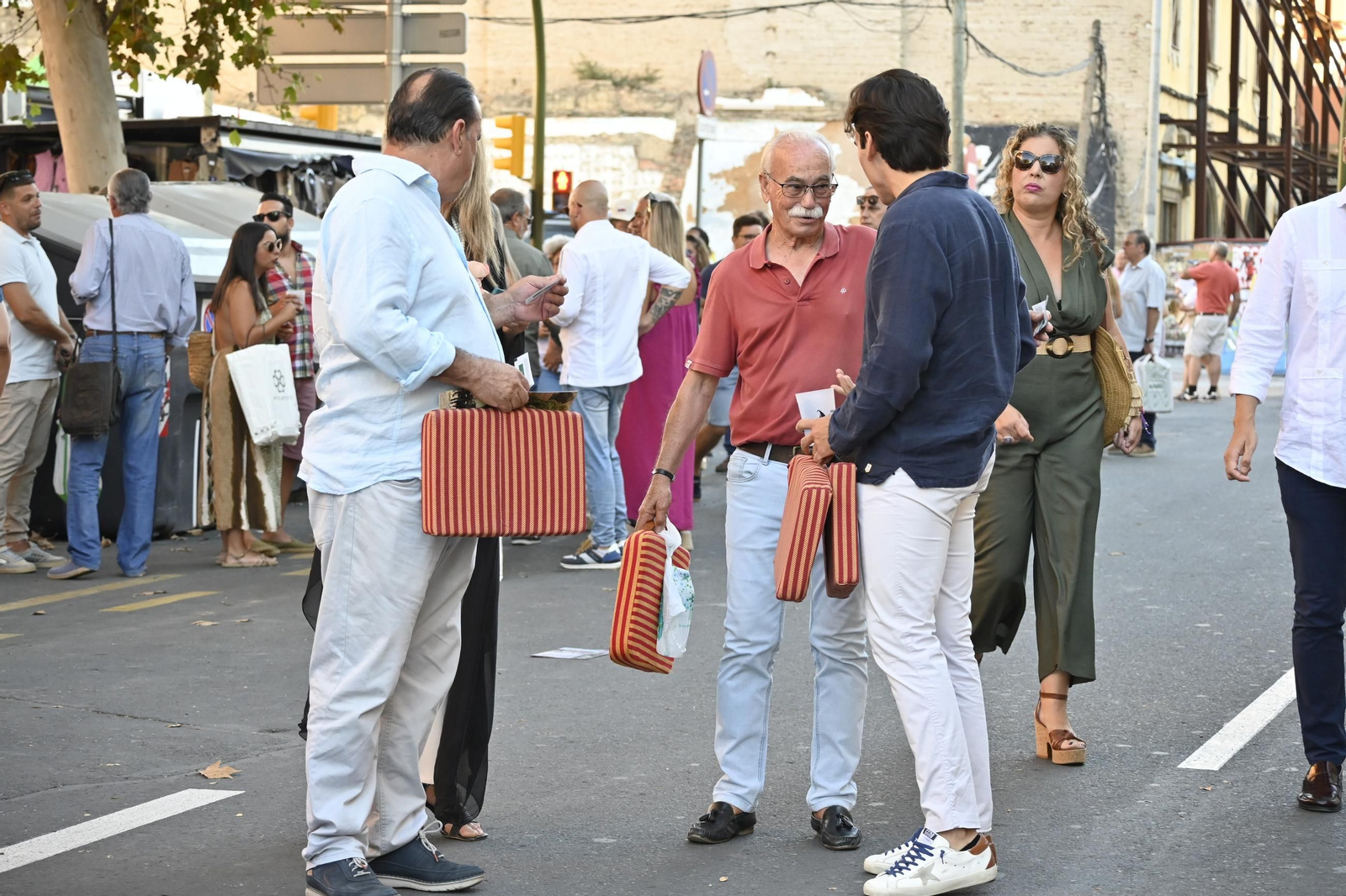 Imágenes de ambiente en el tercer día de toros en Huelva