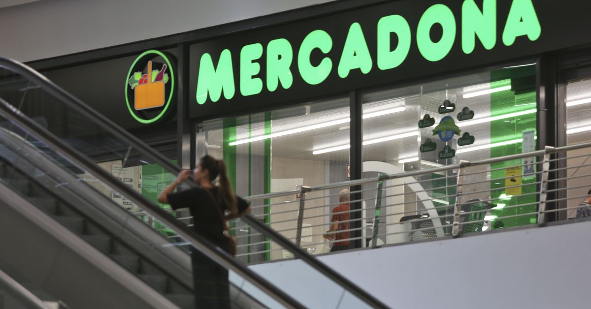 Mercadona abre un nuevo modelo de tienda eficiente en Estepona