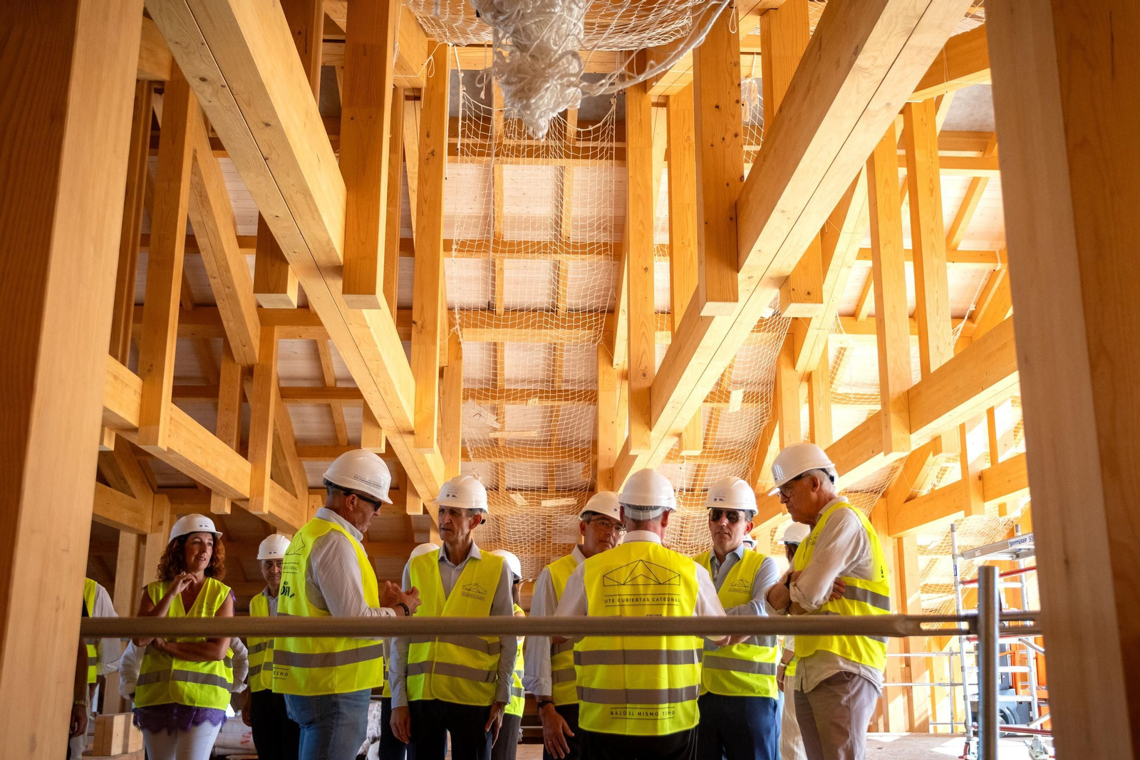 Las obras del tejado de la catedral de Málaga, en imágenes