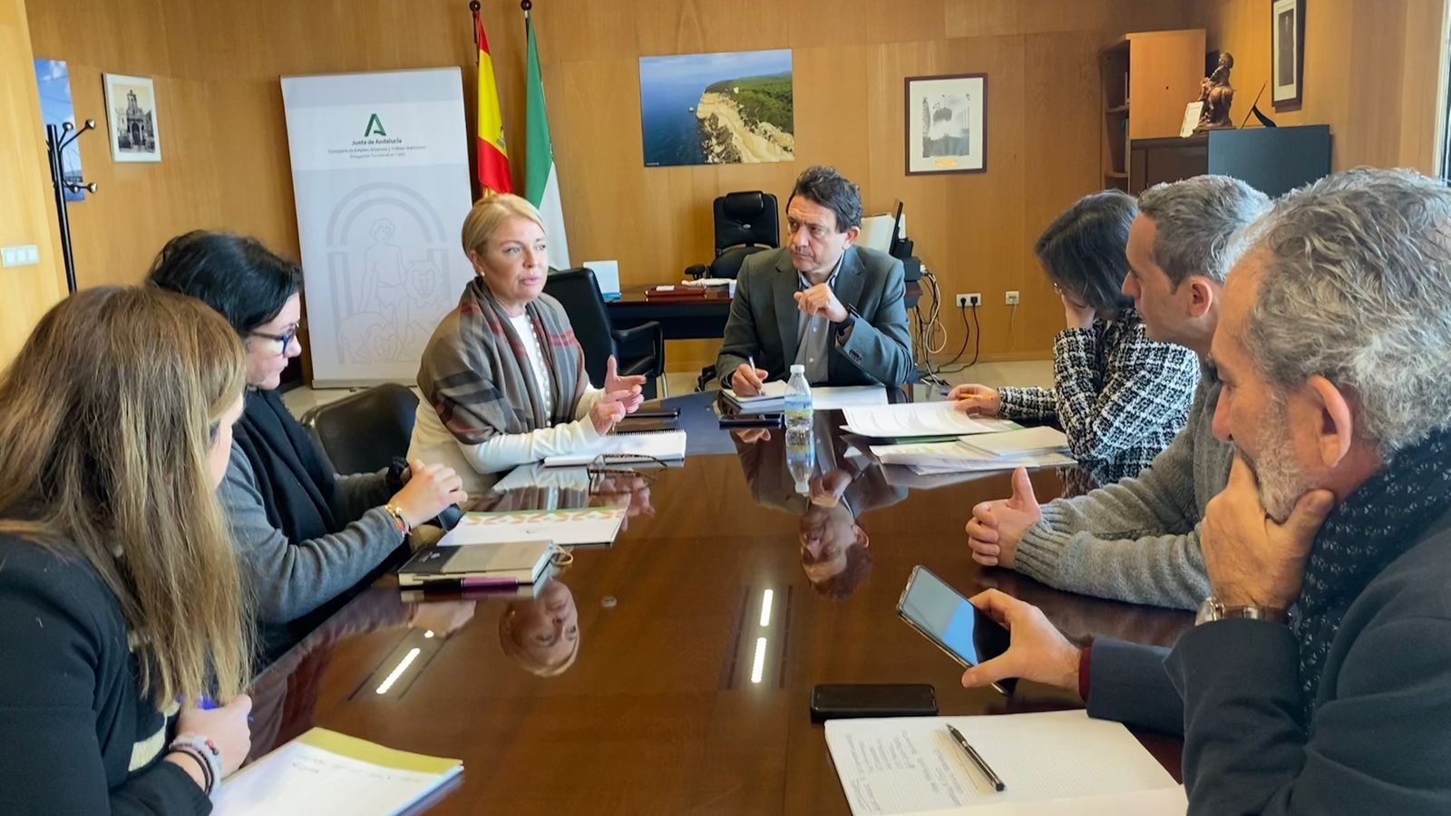 Un momento del encuentro institucional.