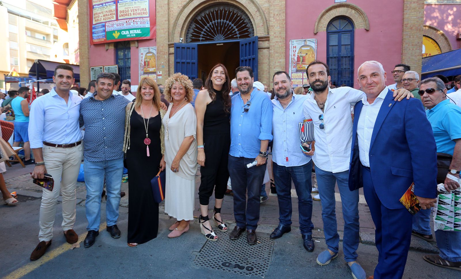 Imágenes del ambiente de la corrida del 3 de agosto en la Plaza de Toros de la Merced