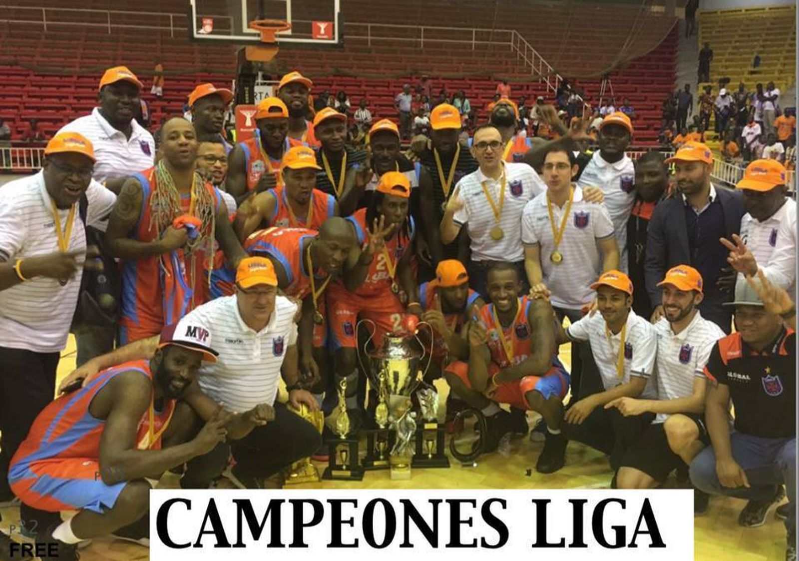 Hugo López hace historia y completa el triplete en Angola